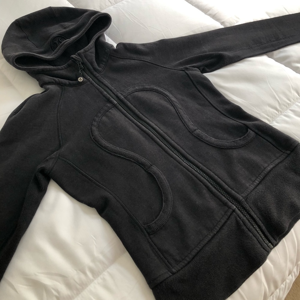 Lululemon hoodie size 4